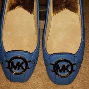 MICHAEL KORS FULTON LEATHER FLATS BLUE SIZE 8M